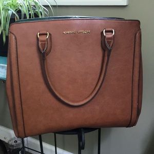 Adrienne Vittadini purse